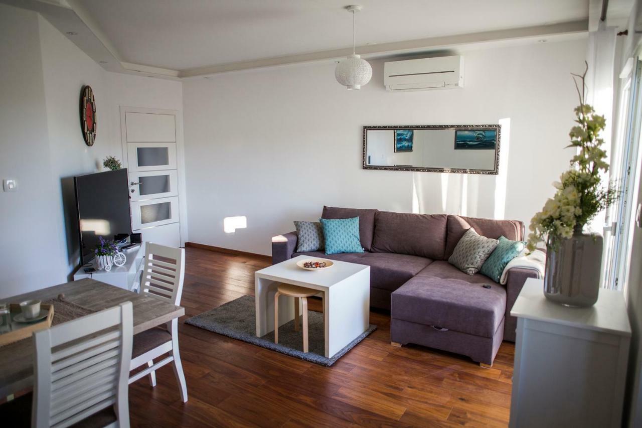 Apartment'S Tea & Nevio Split Exterior photo